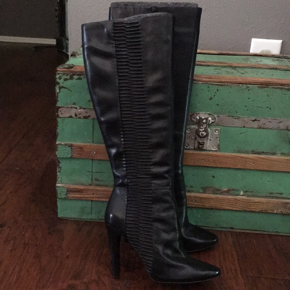 Kenneth Cole Leather boots